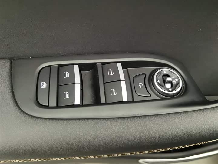 Фото 9 - Chery Tiggo 8