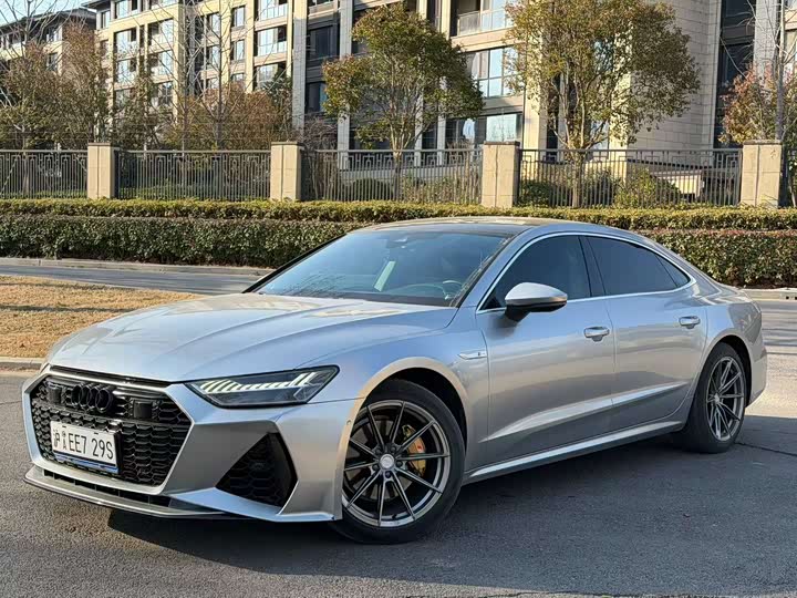 Фото 3 - Audi A7L