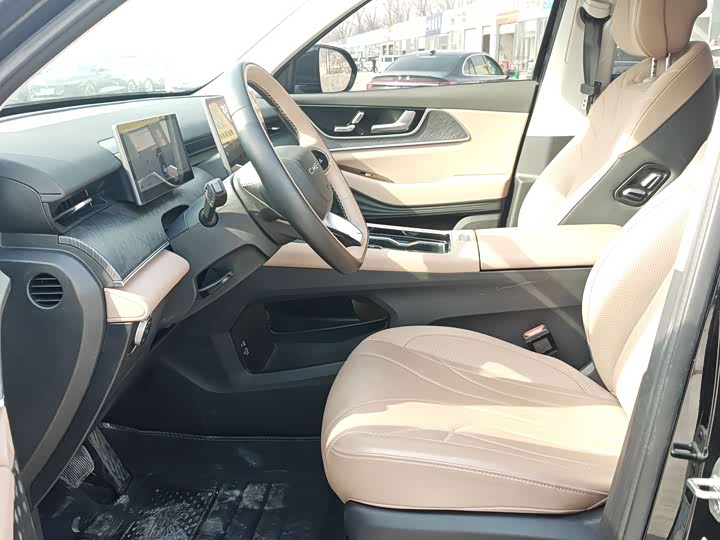 Фото 4 - Chery Tiggo 8L