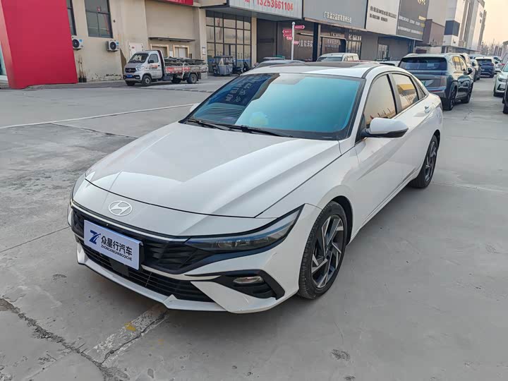 Фото 1 - Hyundai Elantra N line