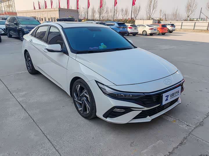 Фото 3 - Hyundai Elantra N line