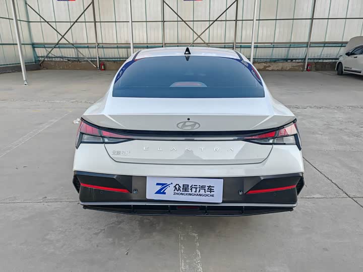 Фото 5 - Hyundai Elantra N line