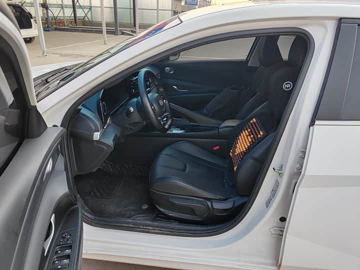 Фото 7 - Hyundai Elantra N line