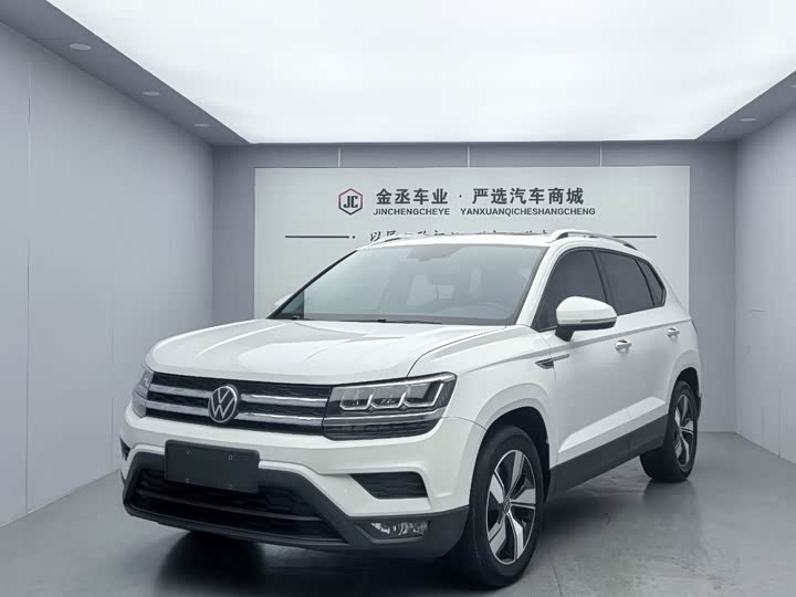 Фото 1 - Volkswagen Tharu