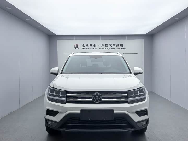 Фото 2 - Volkswagen Tharu