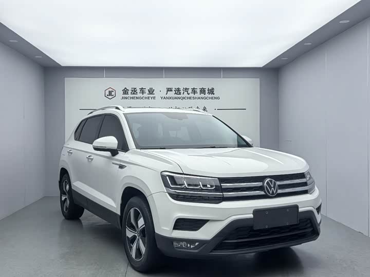 Фото 3 - Volkswagen Tharu