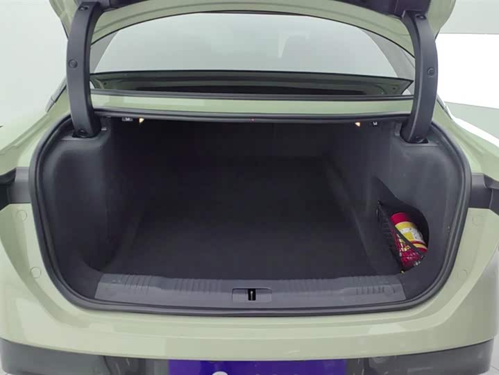 Photo 4 - Hongqi EH7