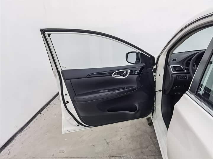 Фото 8 - Nissan Sylphy