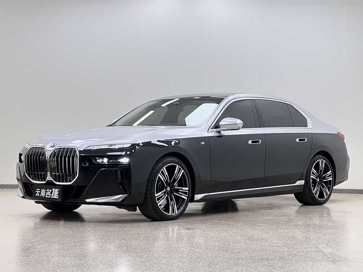 Фото 1 - BMW 7 Series