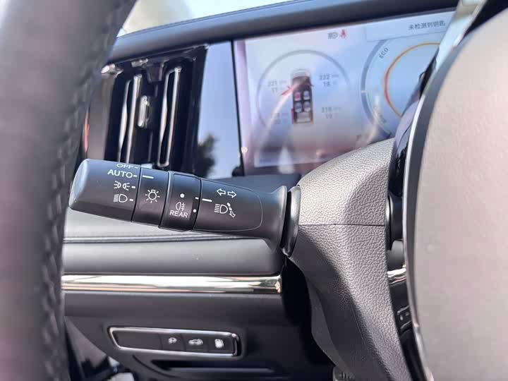 Фото 6 - GAC Trumpchi E9