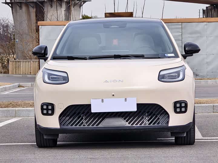 Фото 2 - GAC Aion UT