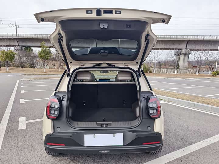 Фото 9 - GAC Aion UT