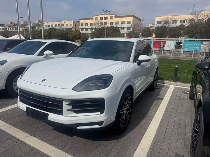 Фото 1 - Porsche Cayenne