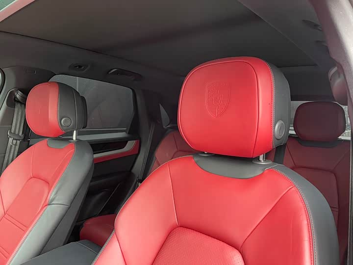 Фото 8 - Porsche Cayenne