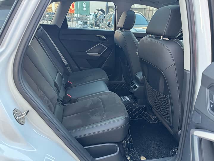 Фото 6 - Audi Q3