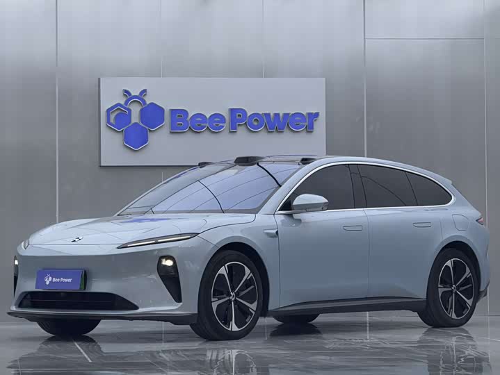 Фото 1 - Nio ET5T