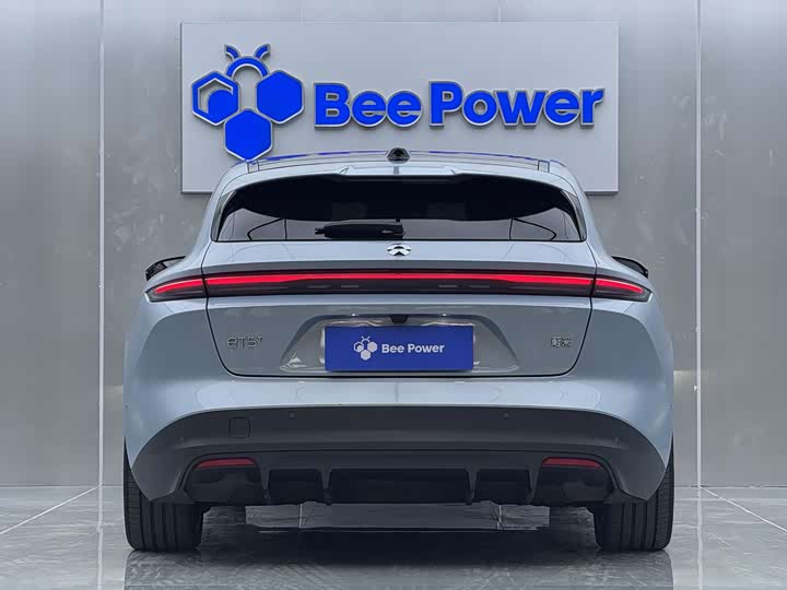 Фото 5 - Nio ET5T