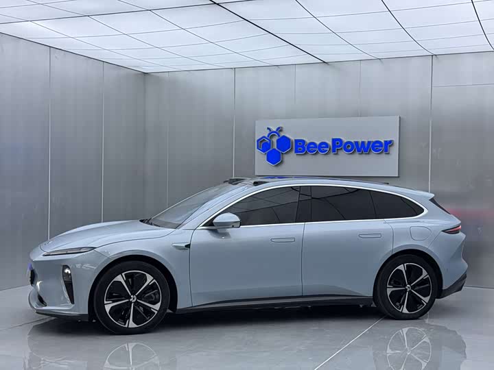 Фото 7 - Nio ET5T