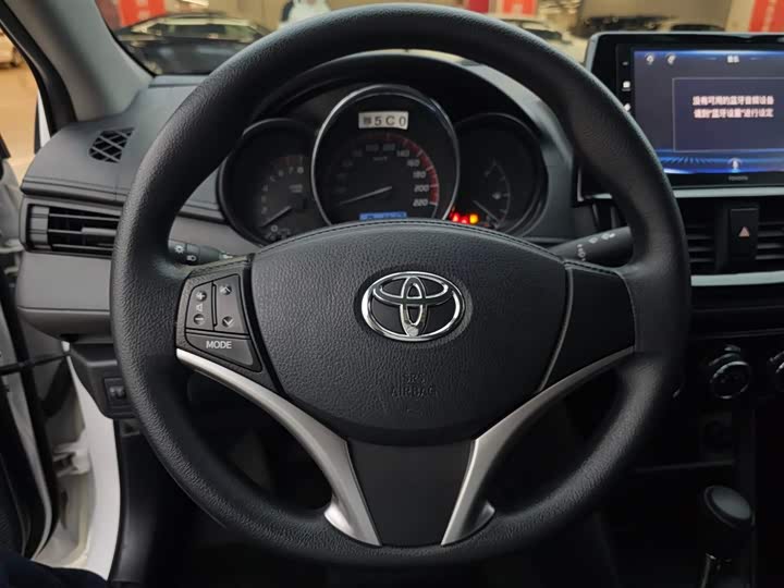 Фото 8 - Toyota Vios