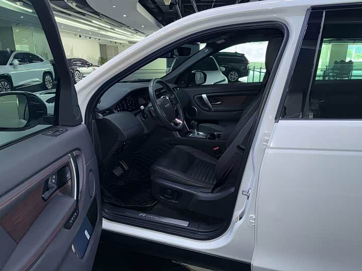 Фото 8 - Land Rover Discovery Sport