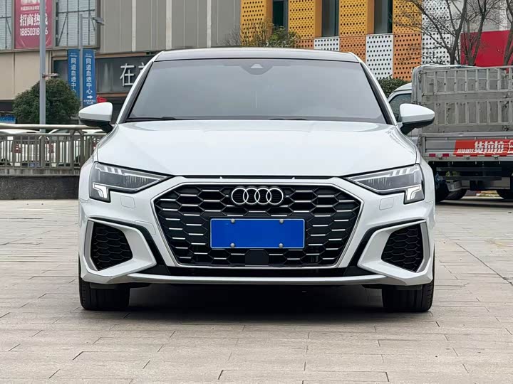 Фото 3 - Audi A3