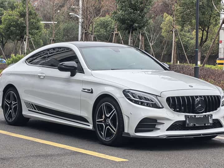 Фото 3 - Mercedes-Benz C-Class