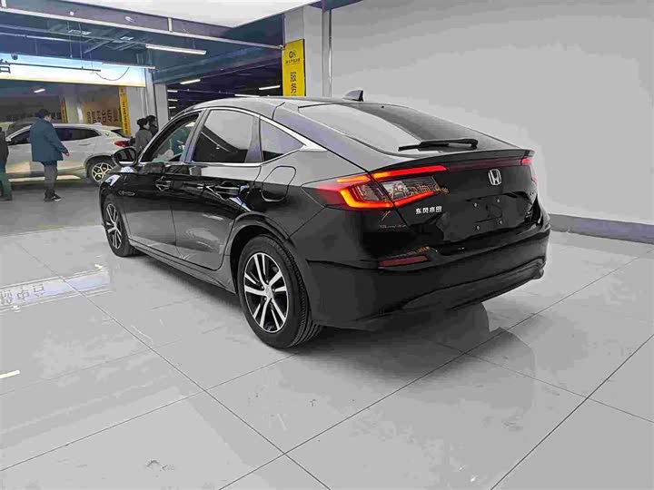 Фото 9 - Honda Civic