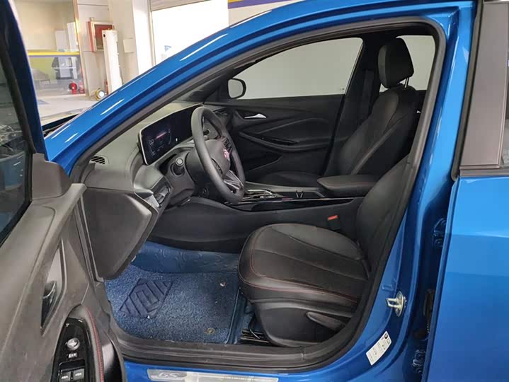 Фото 9 - Buick Verano