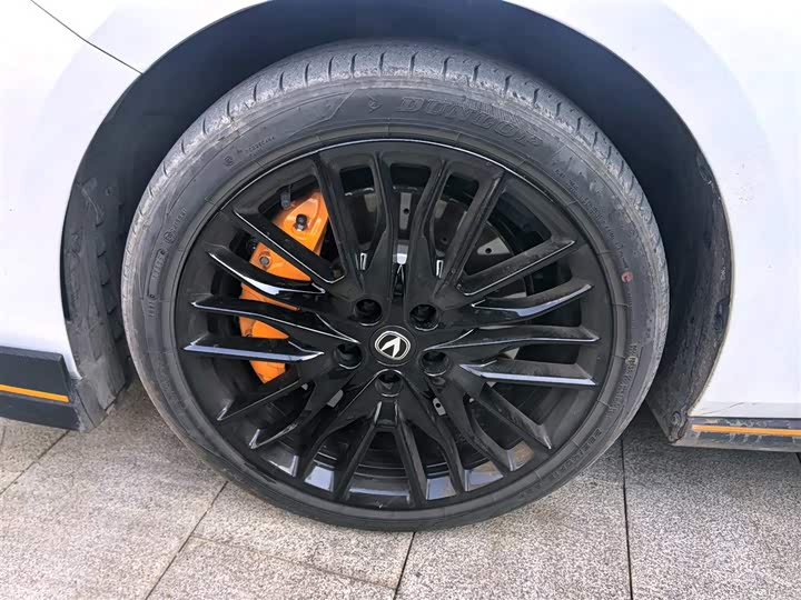 Фото 9 - Changan UNI-V