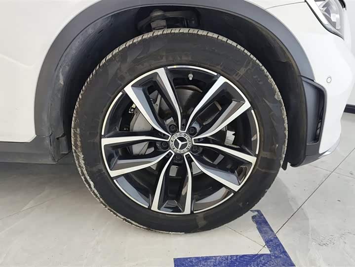 Фото 6 - Mercedes-Benz GLC-Class