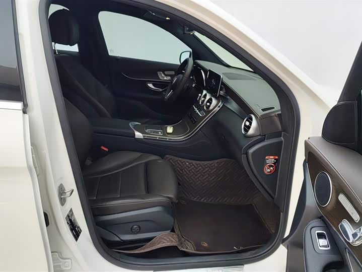 Фото 8 - Mercedes-Benz GLC-Class