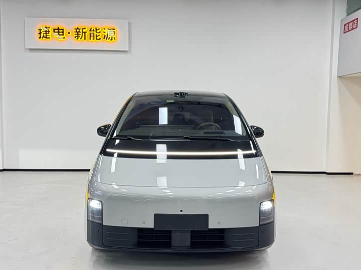 Фото 2 - LiXiang Mega