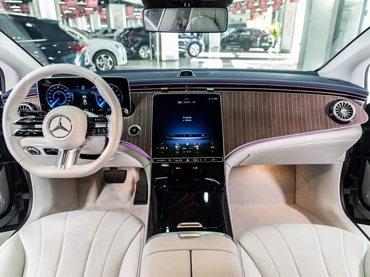 Фото 9 - Mercedes-Benz EQE