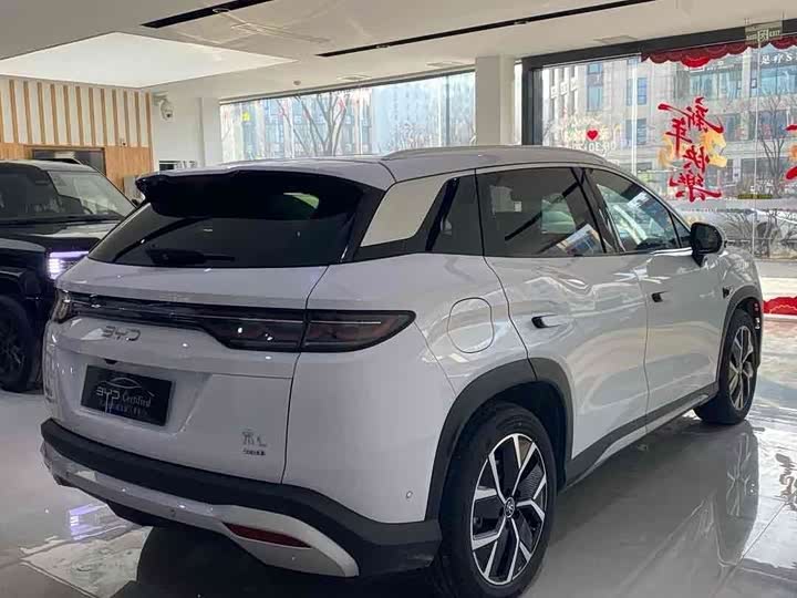 Фото 9 - BYD Song L DM-i Hybrid