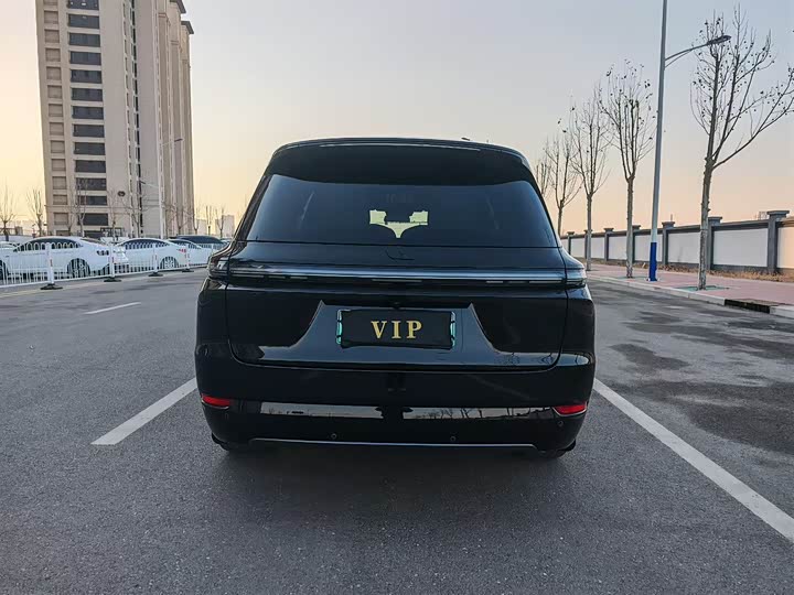 Фото 8 - LiXiang L9