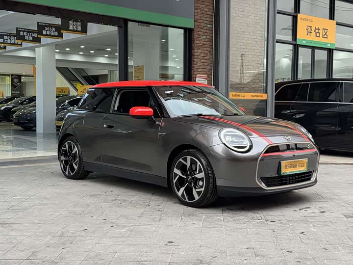 Фото 2 - Mini Cooper