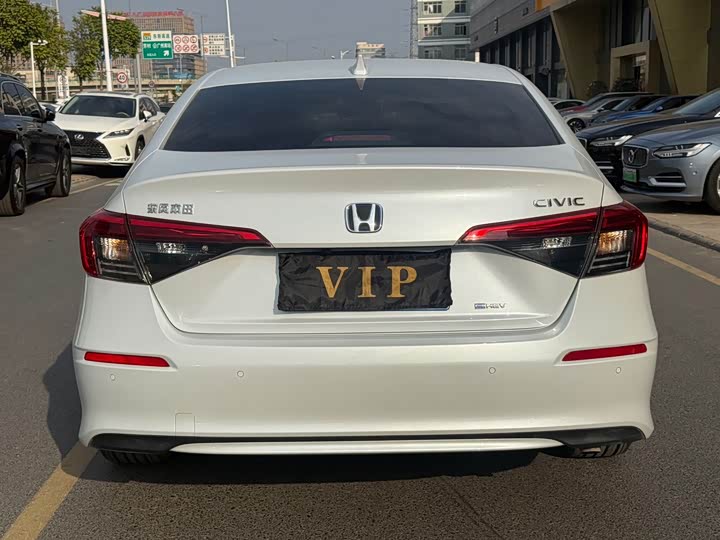 Фото 8 - Honda Civic