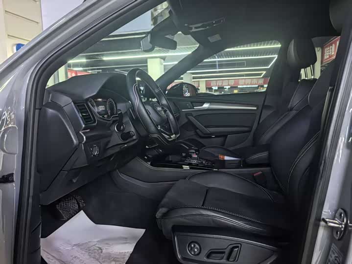 Фото 4 - Audi Q5L Sportback