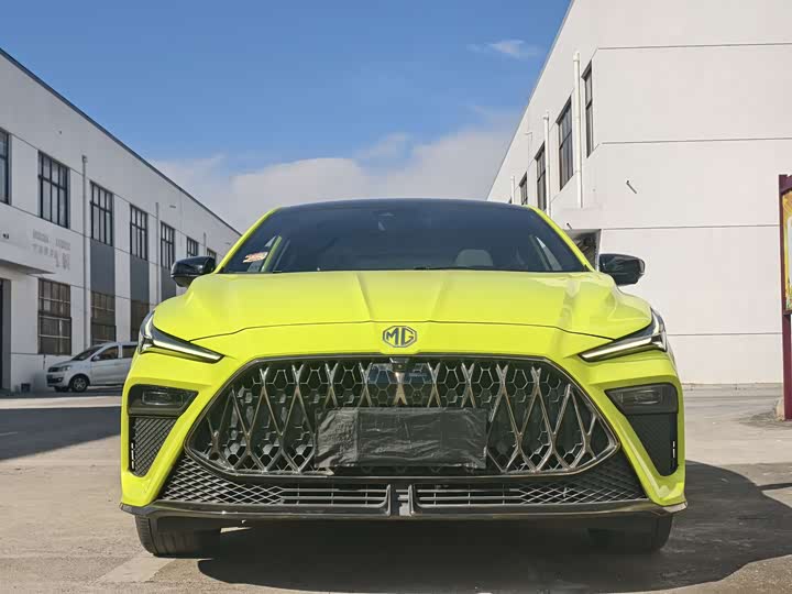 Фото 2 - MG Motor 5 Scorpio