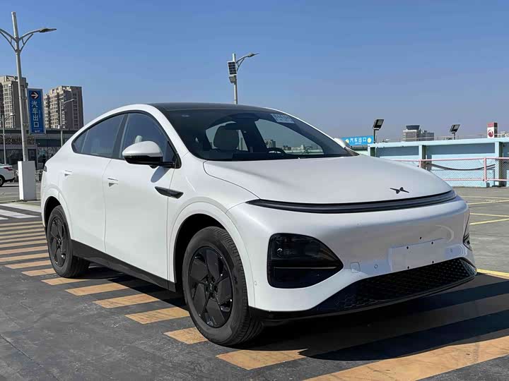 Фото 2 - XPeng G6