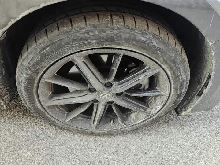 Фото 6 - Changan UNI-V Hybrid