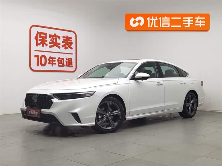 Фото 1 - Honda Inspire