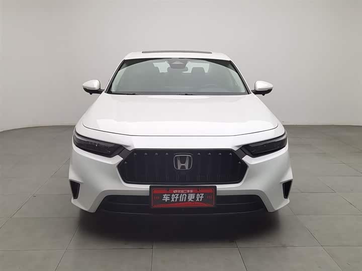 Фото 3 - Honda Inspire