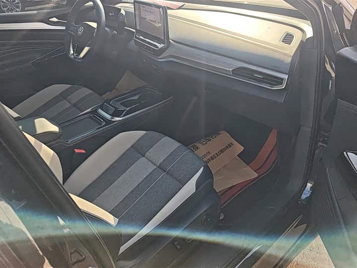 Фото 8 - Volkswagen ID.4 Crozz