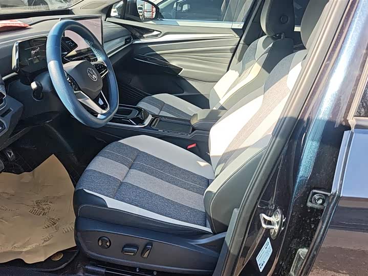 Фото 9 - Volkswagen ID.4 Crozz