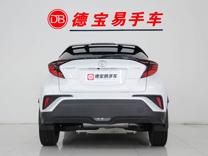 Фото 5 - Toyota C-HR