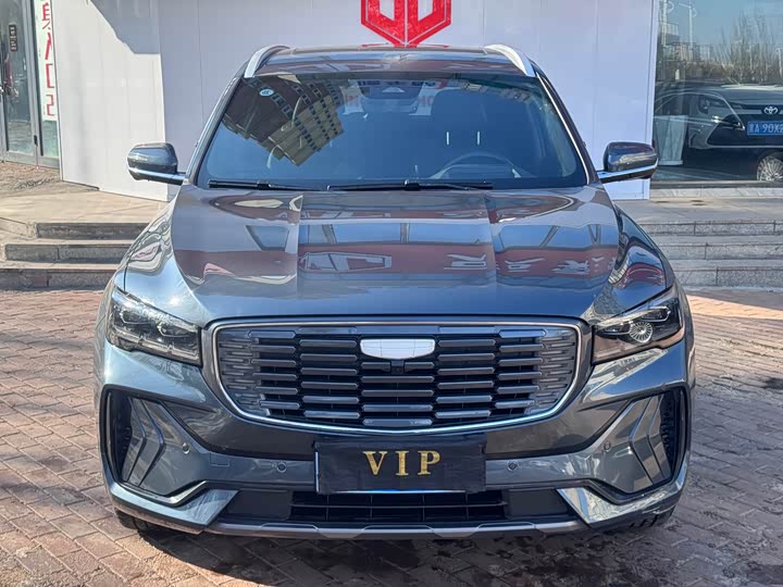 Фото 2 - Geely Monjaro