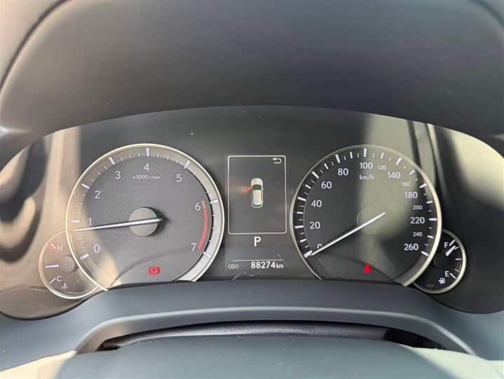 Фото 7 - Lexus RX