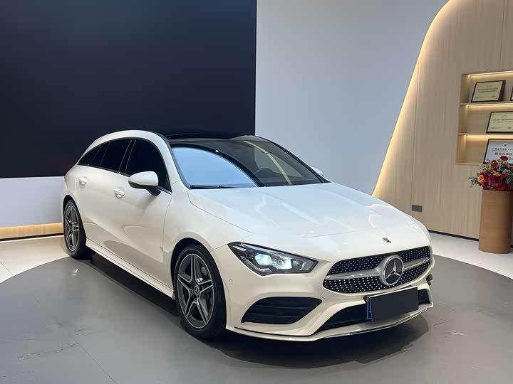 Photo 2 - Mercedes-Benz CLA-Class