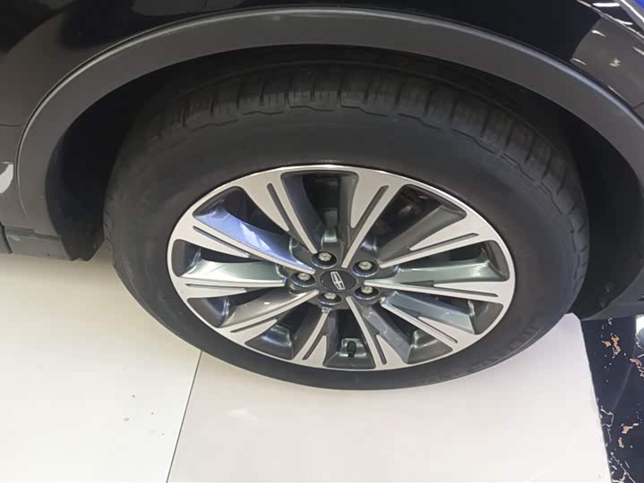 Фото 6 - Lincoln Corsair